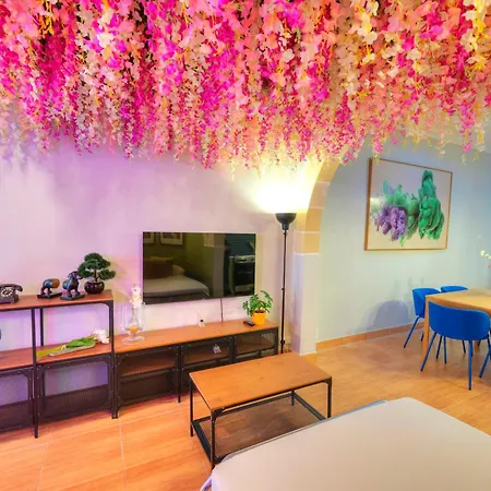 Unique & Enchanting 2bedroom With Jacuzzi Goslm-14 Appartement Sliema