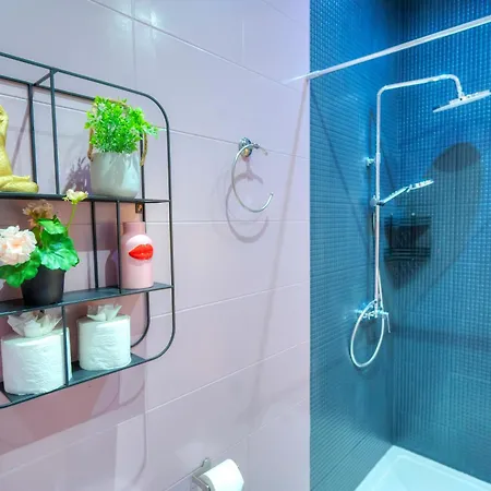 Unique & Enchanting 2bedroom With Jacuzzi Goslm-14 *